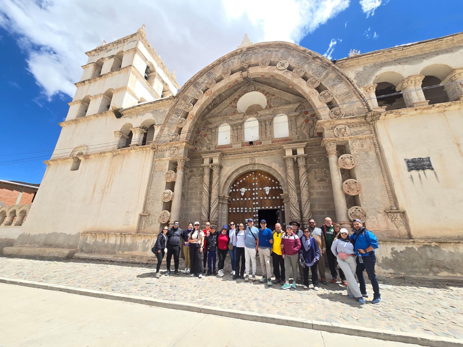 Nuestros Tours Iglesia Colonial Tomave